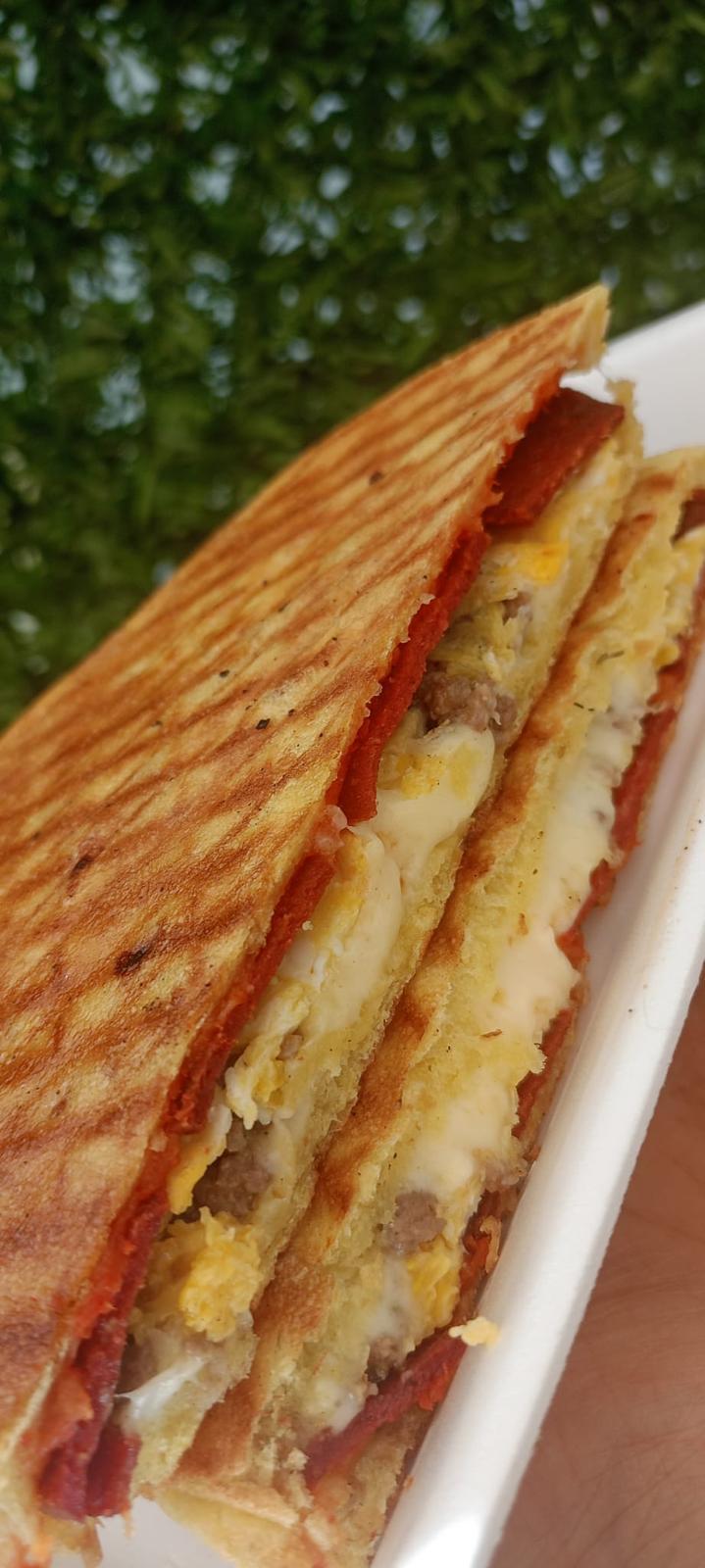 Antalya Serpme Börek Aile Tost Evi